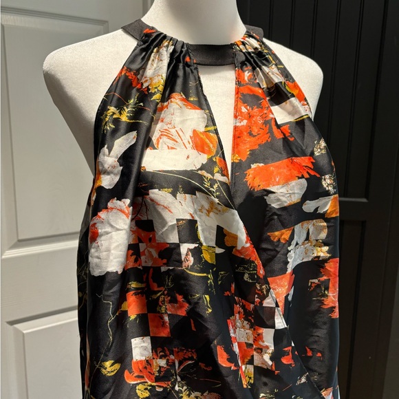 Calling all Race Fans!  NWT - Kenneth Cole Checkered Flag Halter Top  -Sz M - Picture 3 of 9